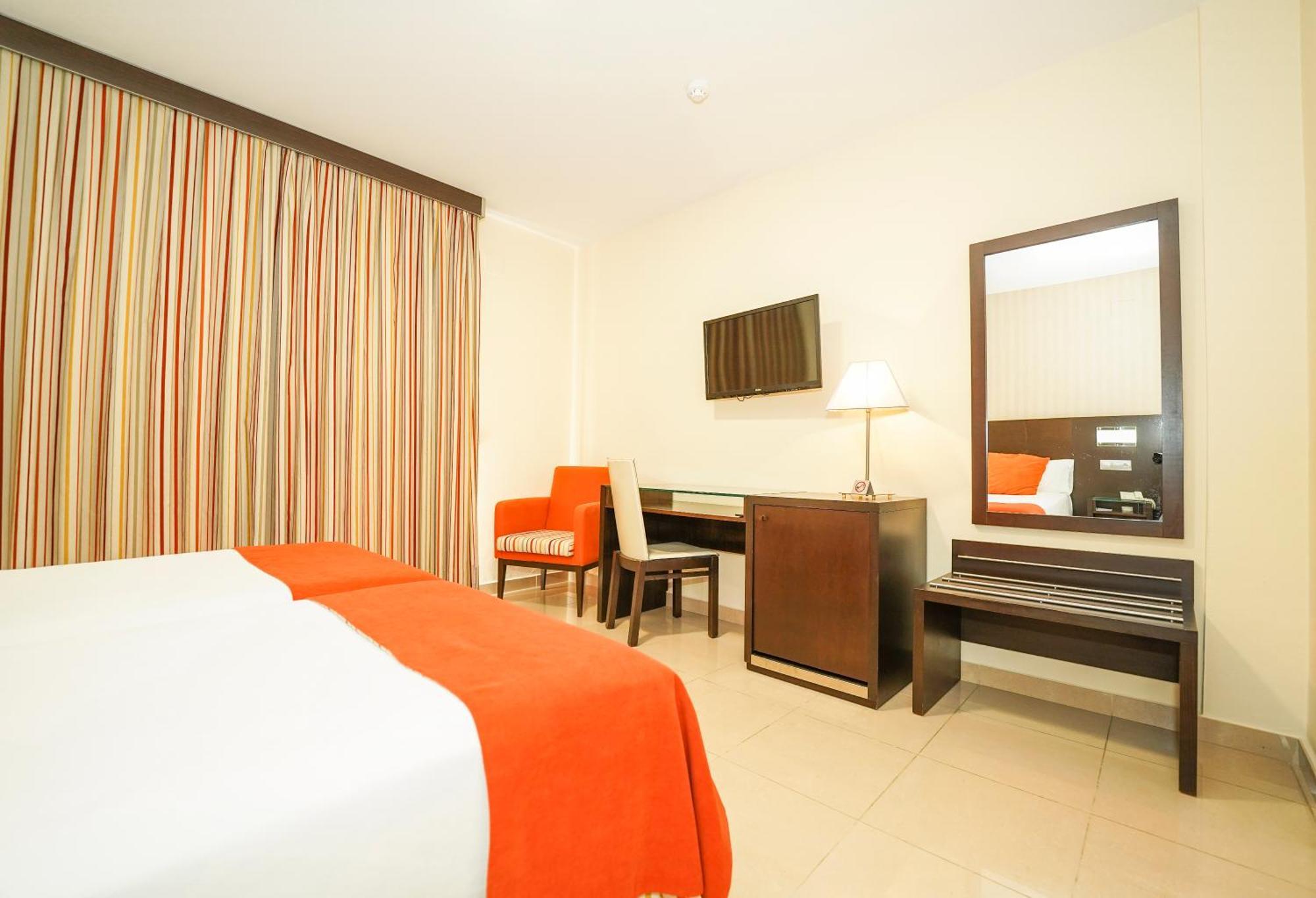 Hotel Pradillo Conil Conil De La Frontera Dış mekan fotoğraf
